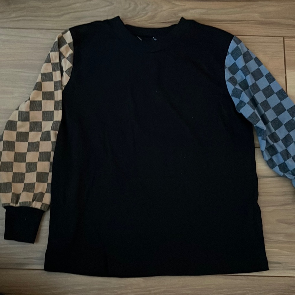 Long sleeve top